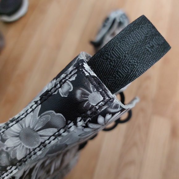 Dr. Martens Pascal Slime Floral Very EUC Size 9 Women's - Picture 10 of 13